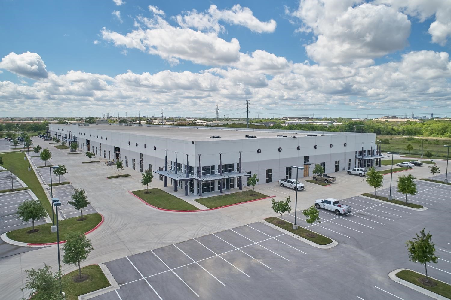 Mohr Capital Sells Amazon Last-Mile Facility in Austin, Texas